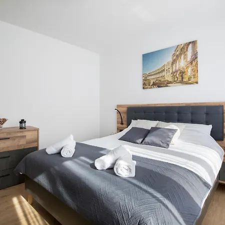 Yolanda Apartament